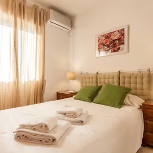  Apartamento Triana With Free Parking España